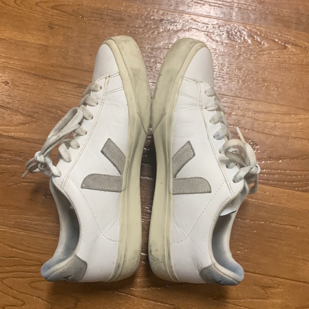Veja Sneakers shoes - Picture 7 of 10